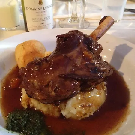 ホテル Foyles クリフデン